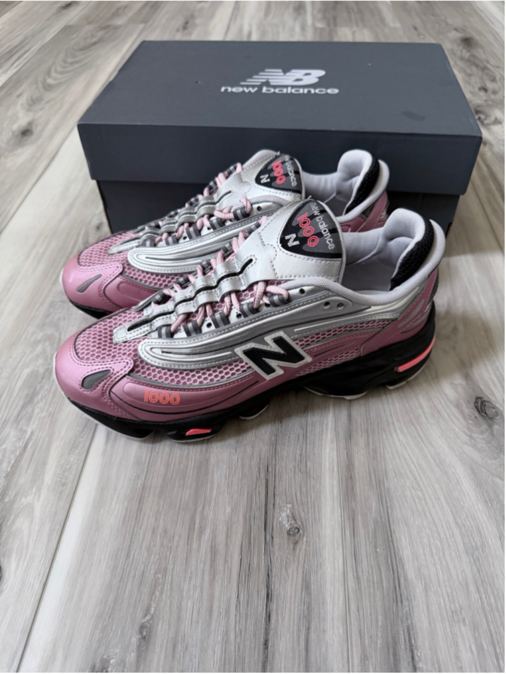 New Balance 1000 M1000U Pink Grey Men’s 9 Women’s 10.5 Y2K Sneakers w/ Box